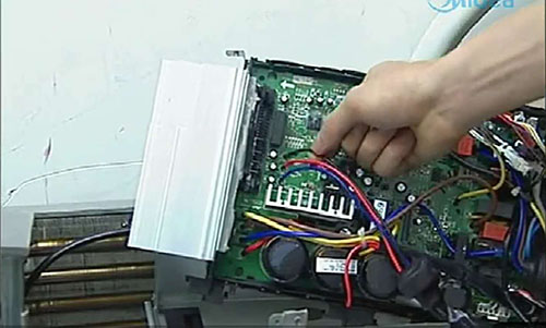 东乌珠穆沁美的空调电话是多少